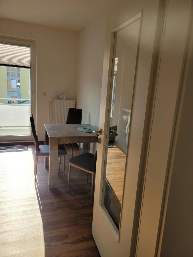 Schoene Einfache Ferienwohnung Zwischen Stadt Und Meer Wilhelmshaven Exteriör bild