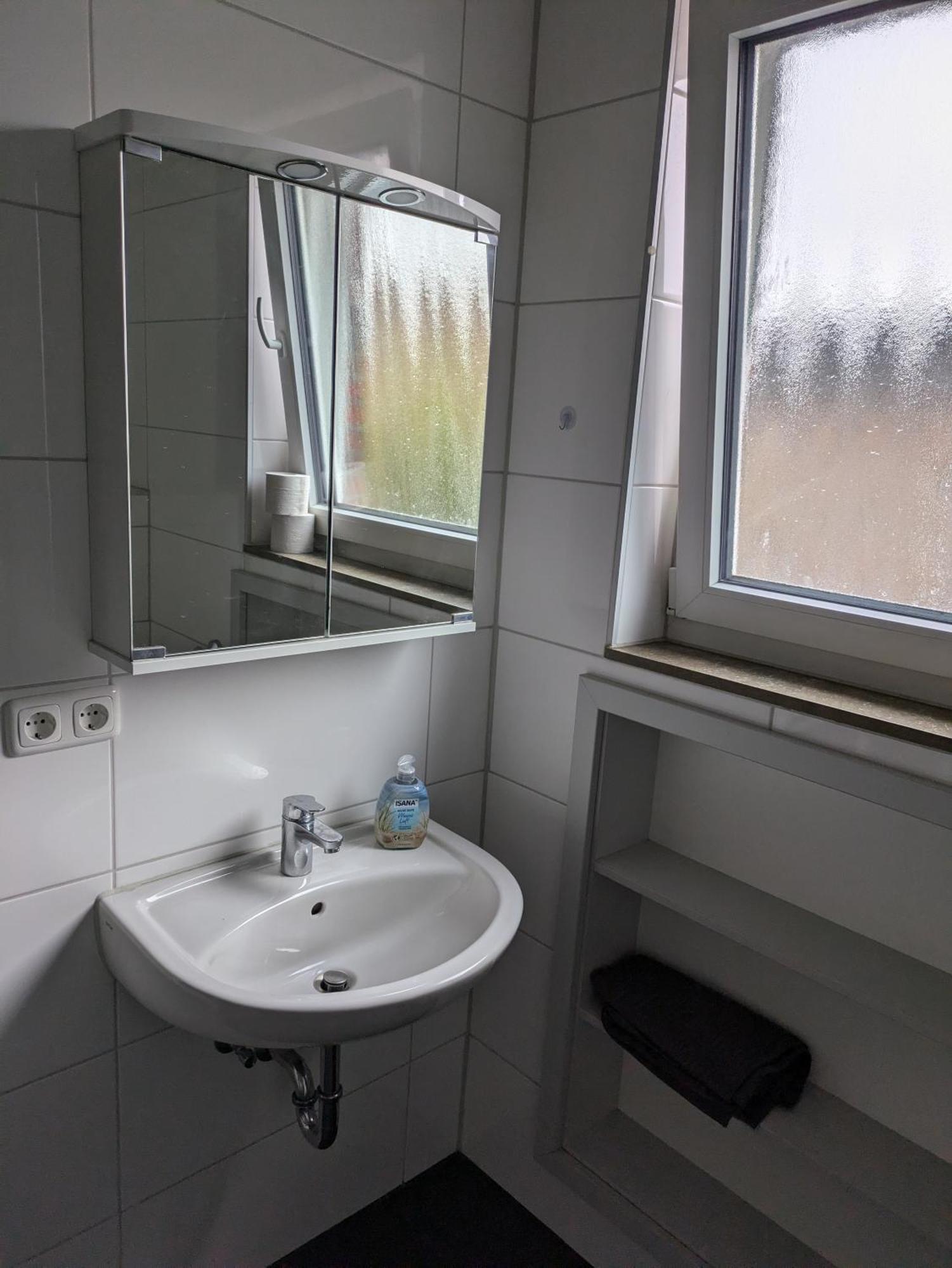 Schoene Einfache Ferienwohnung Zwischen Stadt Und Meer Wilhelmshaven Exteriör bild